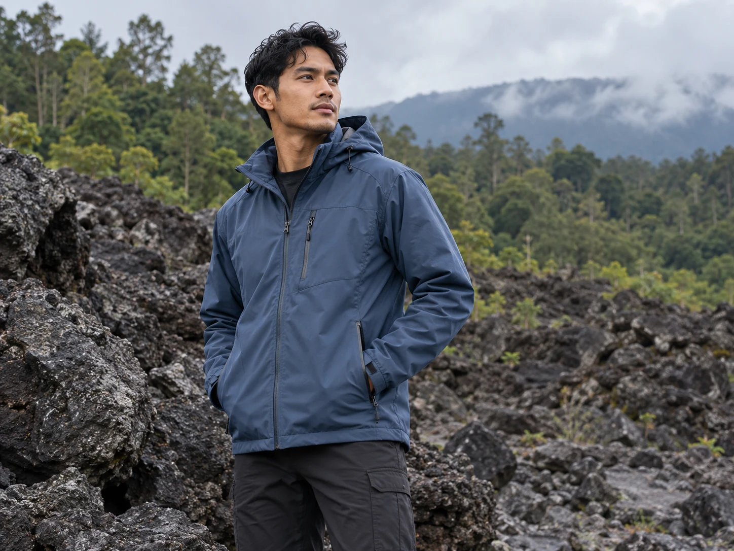 Visual kampanye generatif: penjelajah berjaket di pegunungan